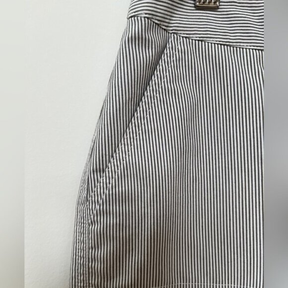 Julie Mitchell Conductor Stripe Grey White Cargo Cropped Pants Vacation Travel - Picture 5 of 13